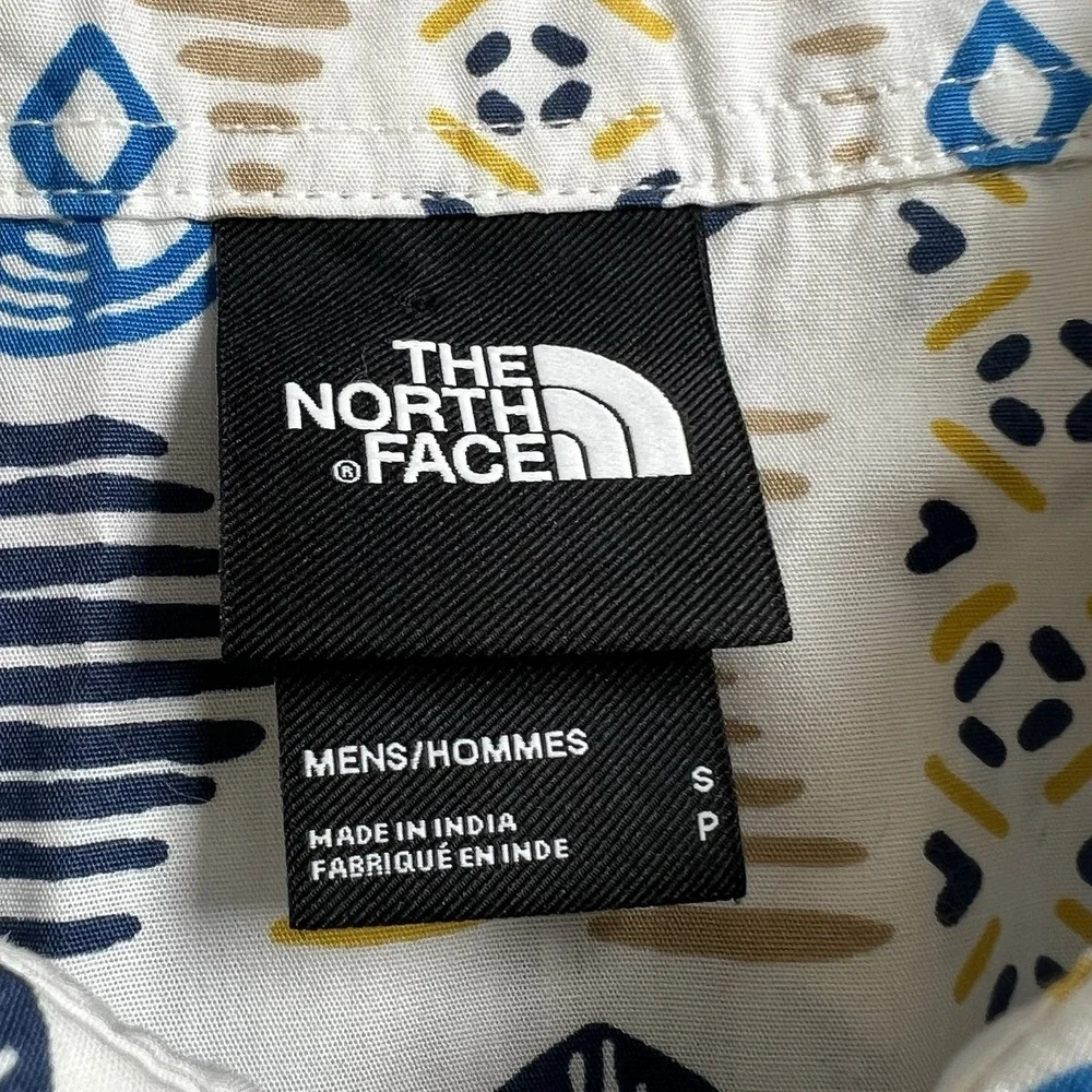 The North Face Mens‎ Small Baytrail Pattern Short Sleeve Button Up Shirt